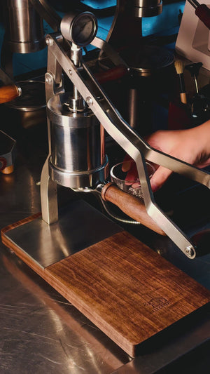 Aleman 2 manuālā espresso kafijas automāts | PID temperatūras kontrole un 58 mm profesionāla grupa