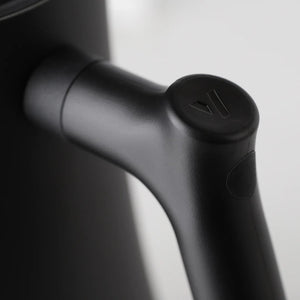 Varia Aura Vattenkokare 800 ml – stilren, smart och riktigt praktisk - Barista och Espresso